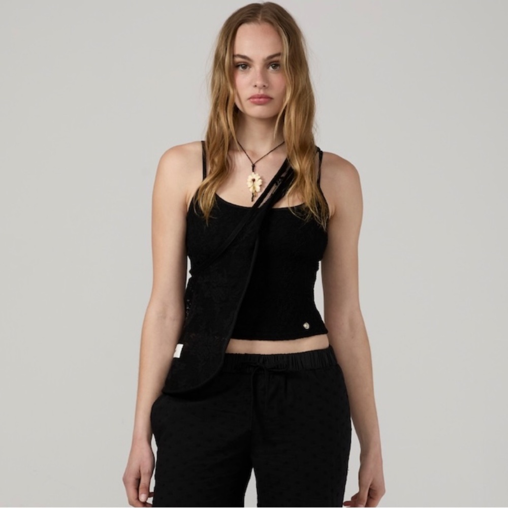 Glowny COASTAL ROAD CAMISOLE (BLACK)